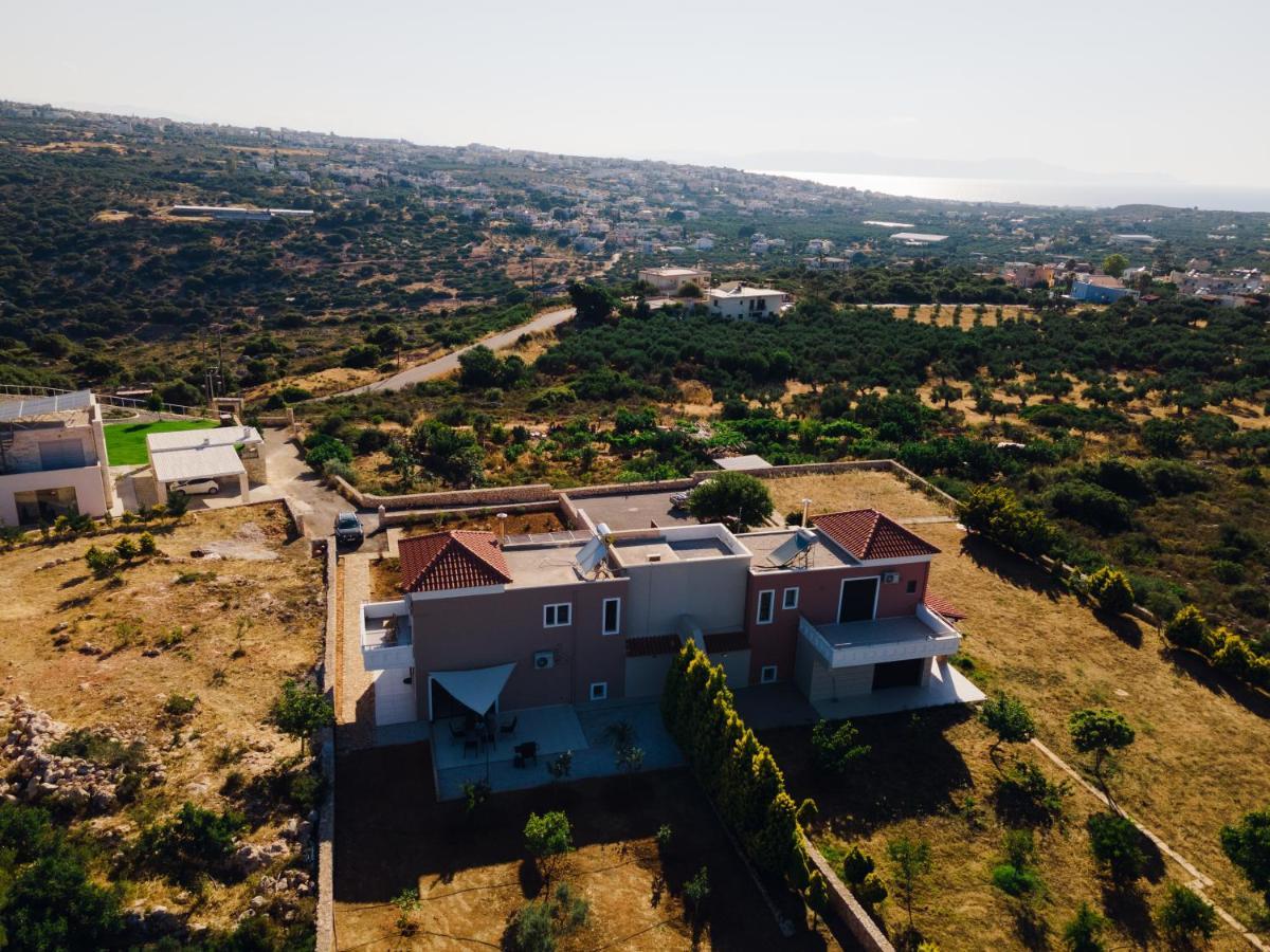 Harmony Deluxe Villa With Sea Mountain View Kambánion Exterior photo